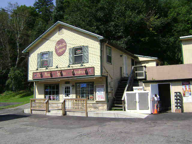 Building photograph for 301 LITCHFIELD RD